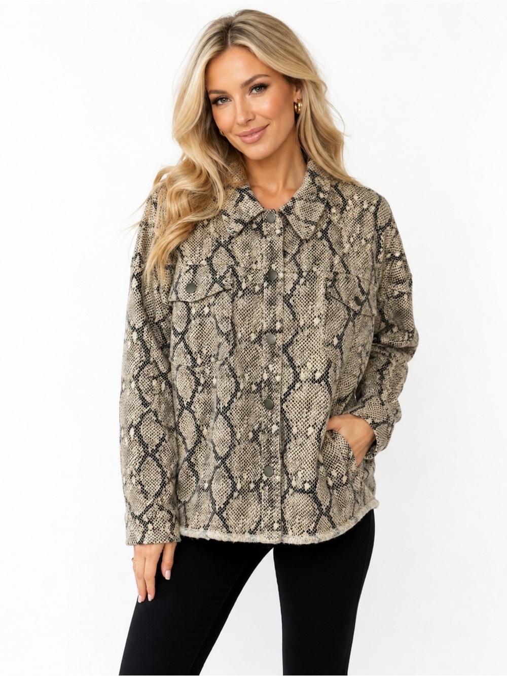She & Sky Women’s Small Snakeskin Print Snap Front Shacket Jacket